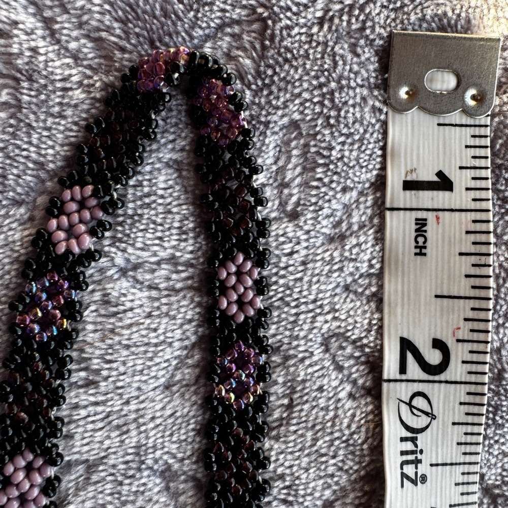 HAND CRAFTED BEADED necklace - Picture 4 of 4
